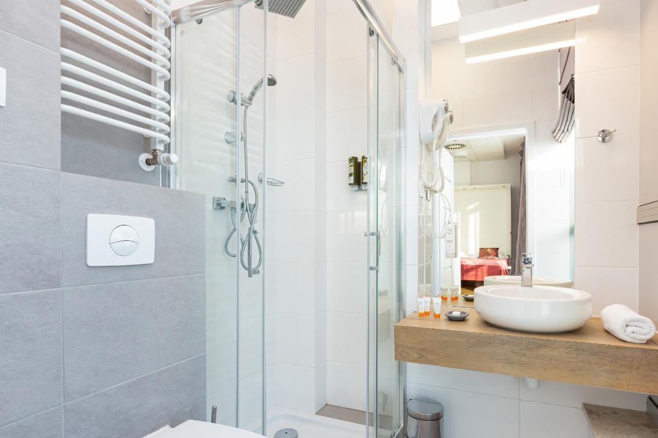 Varsovia Apartments Warsaw By Noclegi Renters Bagian luar foto