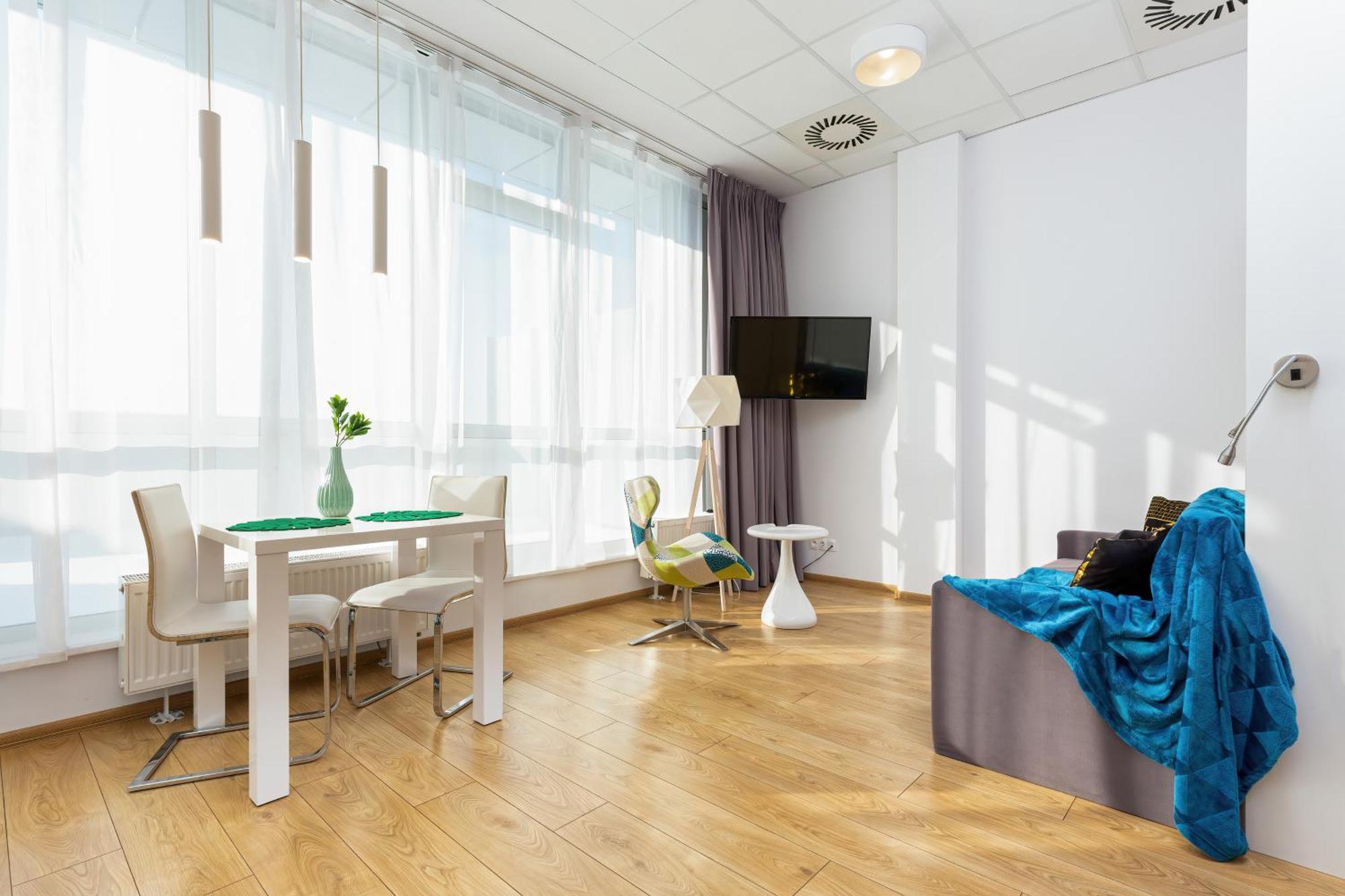 Varsovia Apartments Warsaw By Noclegi Renters Bagian luar foto